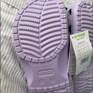 NWT LAVENDER CROCS-CHILDREN SIZE 3